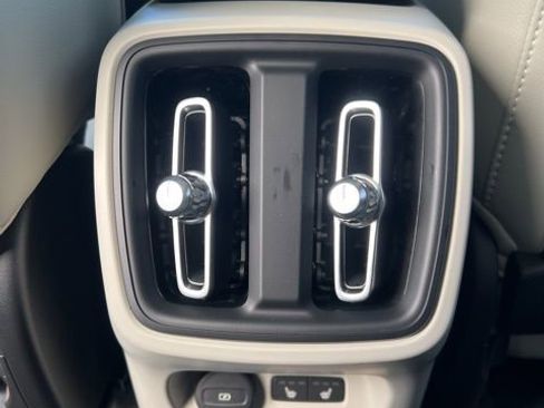 New 2026 Volvo XC40 B5 Plus w/ Protection Package Premier AWD/4WD image 26