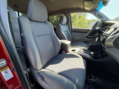 Used 2013 Toyota Tacoma 4x4 Double Cab w/ TRD Sport Pkg image 18