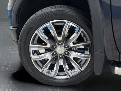 Used 2023 GMC Sierra 1500 Denali w/ Denali Reserve Package AWD/4WD image 40