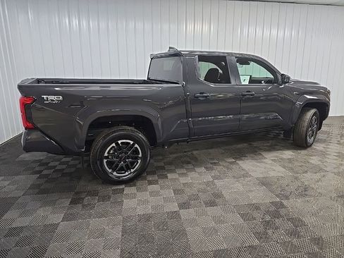 Used 2024 Toyota Tacoma TRD Sport AWD/4WD image 3