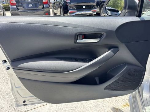 Used 2020 Toyota Corolla LE FWD image 13