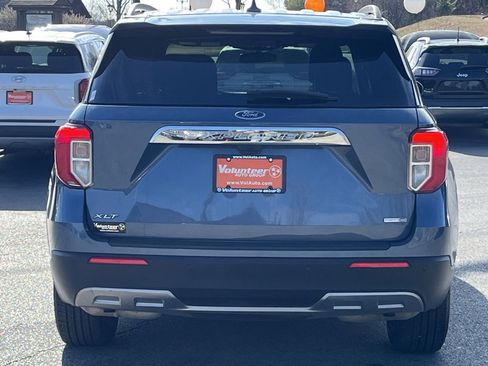 Used 2020 Ford Explorer XLT w/ Equipment Group 202A image 6