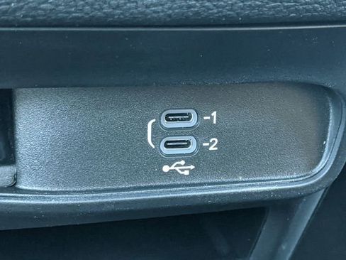 New 2026 Chrysler Pacifica Select FWD image 23