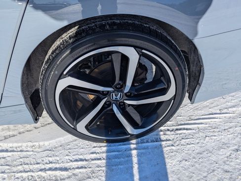 Used 2022 Honda Accord Sport image 12