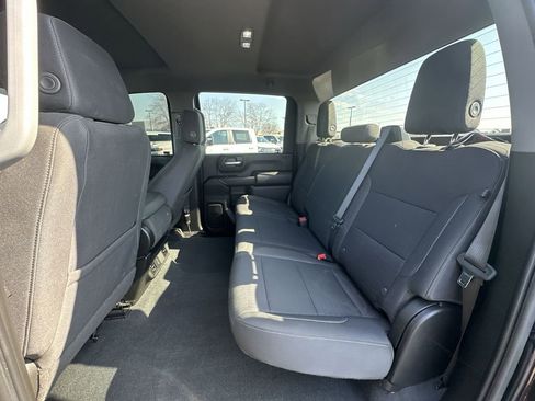 Used 2024 Chevrolet Silverado 2500 Custom w/ Custom Value Package image 21