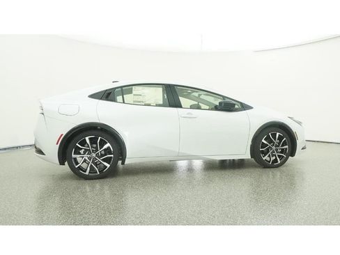 New 2026 Toyota Prius Plug-In Hybrid image 26