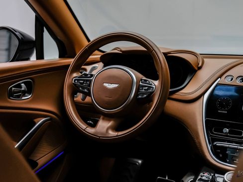 Used 2023 Aston Martin DBX 707 image 45
