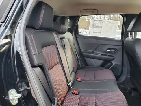 New 2026 Nissan Kicks SR image 15