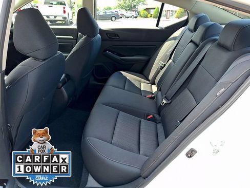 Used 2023 Nissan Altima 2.5 SV FWD image 10