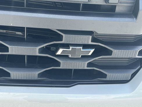 Certified 2025 Chevrolet Silverado 1500 Custom w/ LPO, Dark Essentials Package RWD image 10