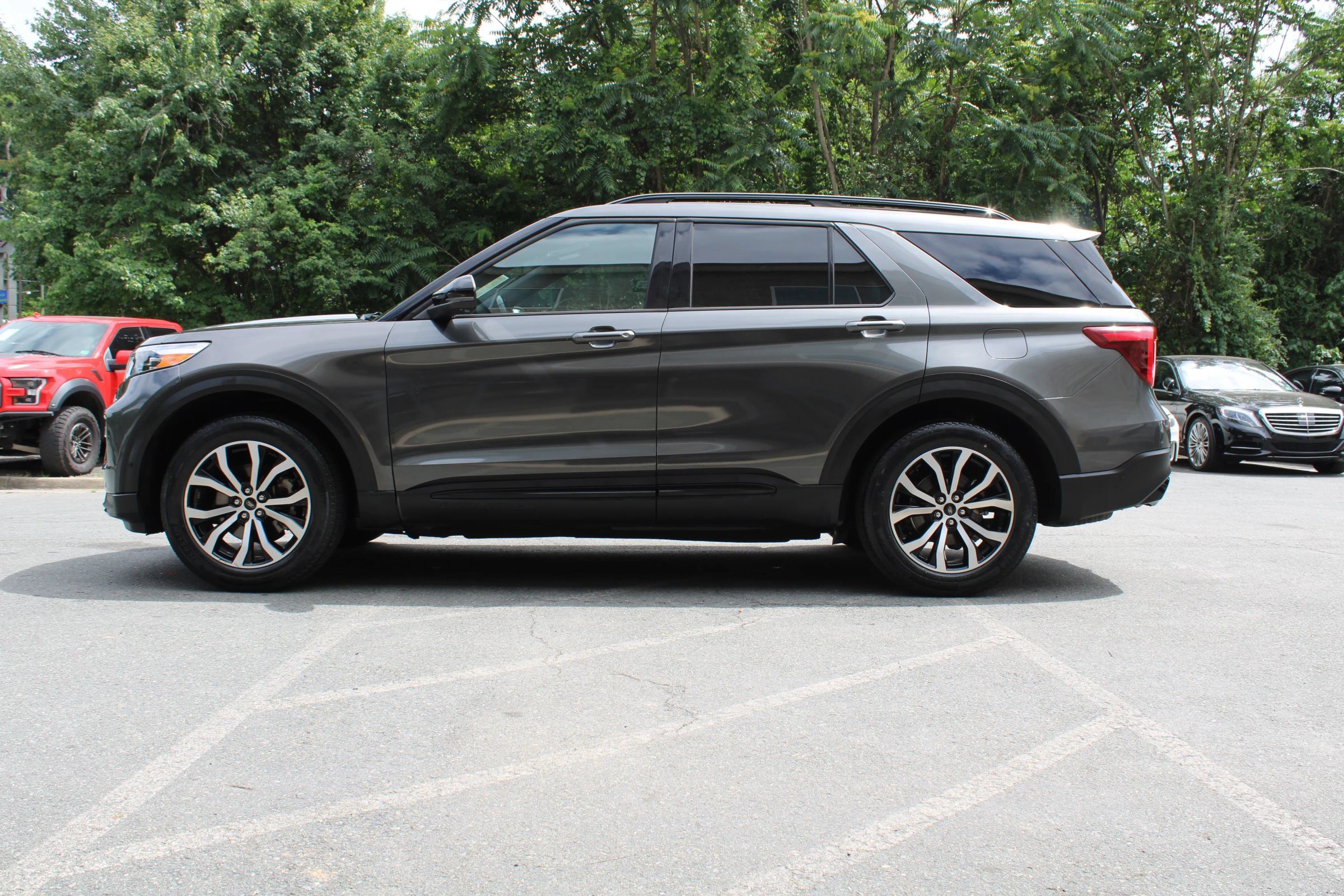 Used 2020 Ford Explorer ST AWD/4WD image 28