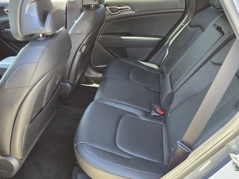 Used 2023 Kia Sportage EX image 11