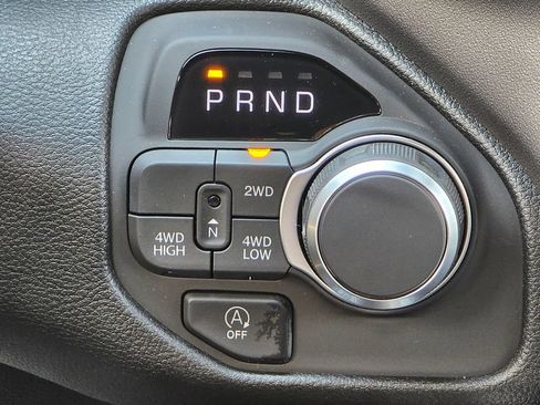 New 2026 RAM 1500 Express AWD/4WD image 31