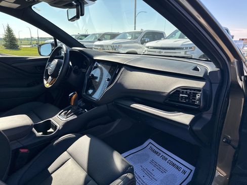 Used 2025 Subaru Outback Wilderness AWD/4WD image 36