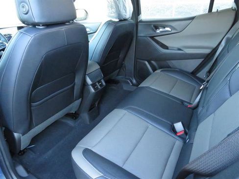 New 2026 Chevrolet Equinox LT w/ Convenience Package II image 16