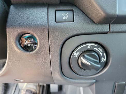 Used 2026 Nissan Frontier SV AWD/4WD image 20