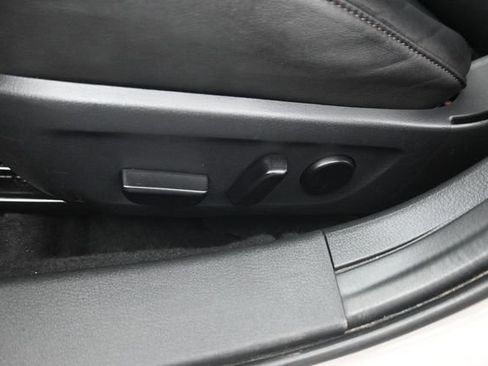 Used 2025 MAZDA MAZDA3 s FWD image 21
