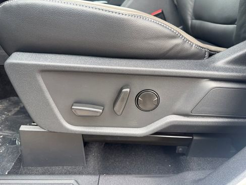 New 2025 Ford Bronco Outer Banks image 7