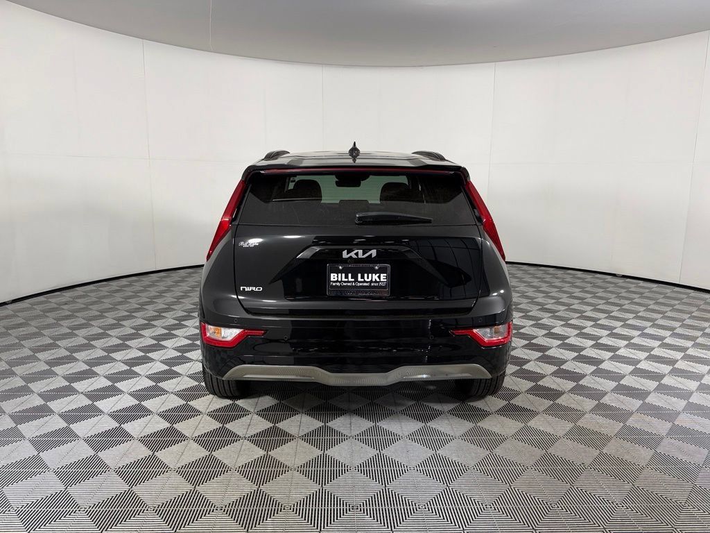 Used 2025 Kia Niro Wind FWD image 9