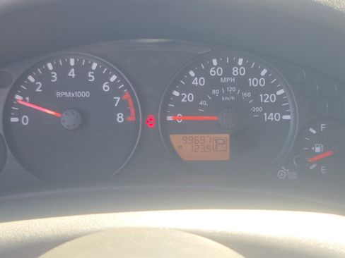 Used 2021 Nissan Frontier SV image 11