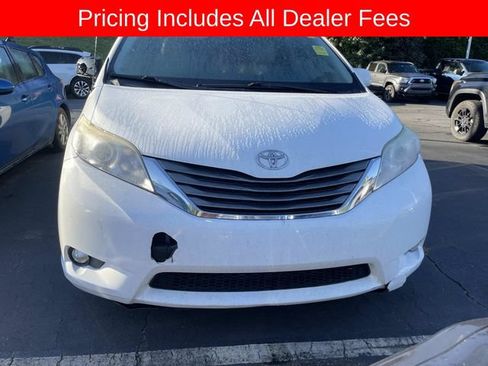 Used 2013 Toyota Sienna XLE FWD image 14