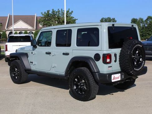 Used 2023 Jeep Wrangler Unlimited Sport AWD/4WD image 3
