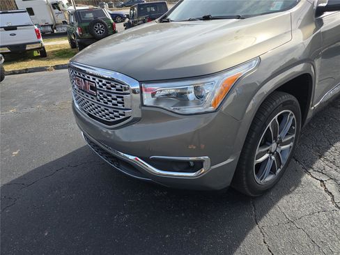 Used 2019 GMC Acadia Denali w/ Technology Package image 10