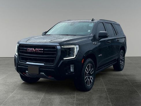 Used 2022 GMC Yukon AT4 w/ Technology Package image 3