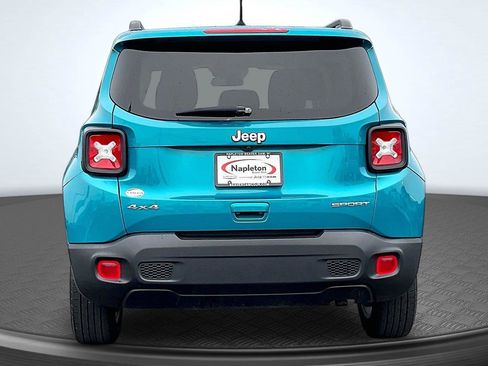 Used 2020 Jeep Renegade Sport w/ Sport Appearance Group AWD/4WD image 4