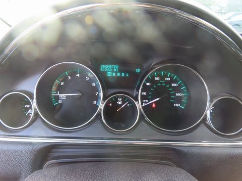 Used 2017 Buick Enclave Premium w/ Experience Buick Package image 18