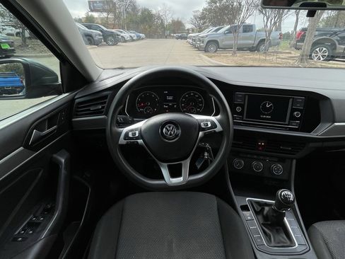 Used 2020 Volkswagen Jetta S image 11