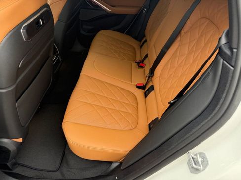 New 2026 BMW X6 M60i image 13