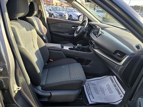 Used 2023 Nissan Rogue SV image 14