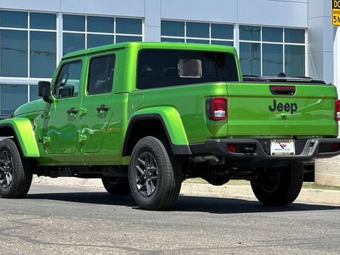 New 2026 Jeep Gladiator Sport AWD/4WD image 5