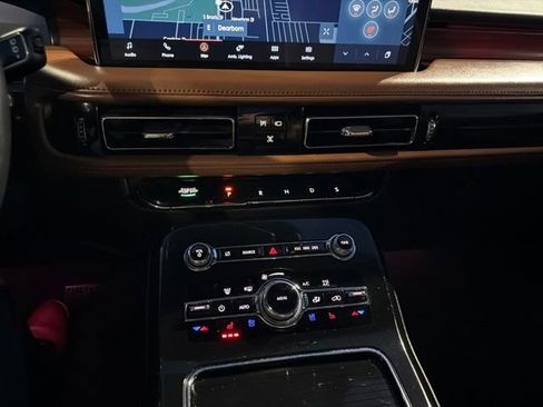 Used 2023 Lincoln Nautilus Reserve w/ Monochromatic Package image 21