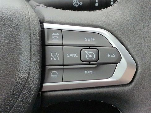 New 2026 Jeep Compass Limited image 24