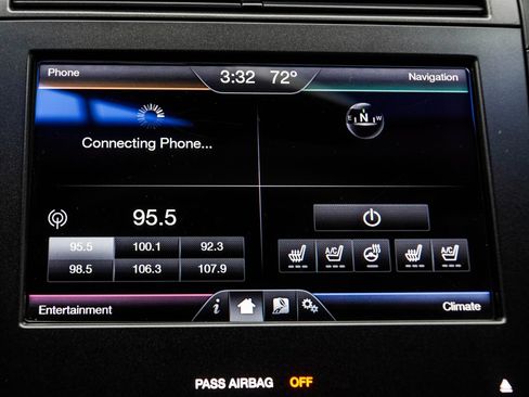 Used 2016 Lincoln MKZ Hybrid w/ Equipment Group 600A Reserve FWD image 24