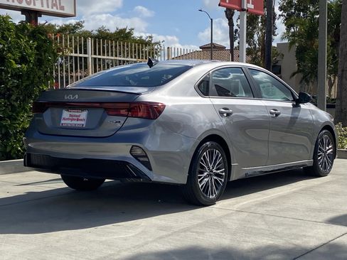 Used 2023 Kia Forte GT-Line w/ GT-Line Premium Package FWD image 3