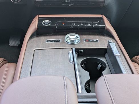 Used 2025 Lincoln Navigator Reserve AWD/4WD image 29