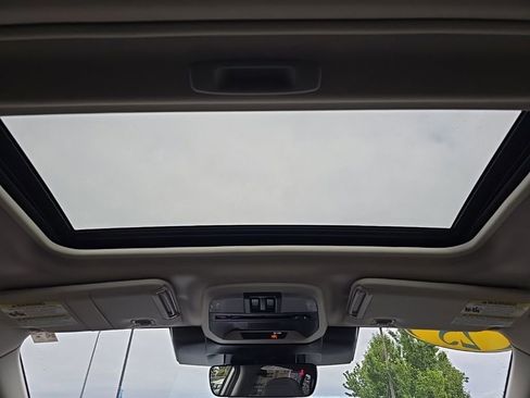 New 2025 Subaru Crosstrek 2.5i Premium image 23