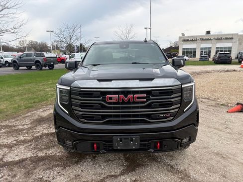Used 2022 GMC Sierra 1500 AT4 image 3