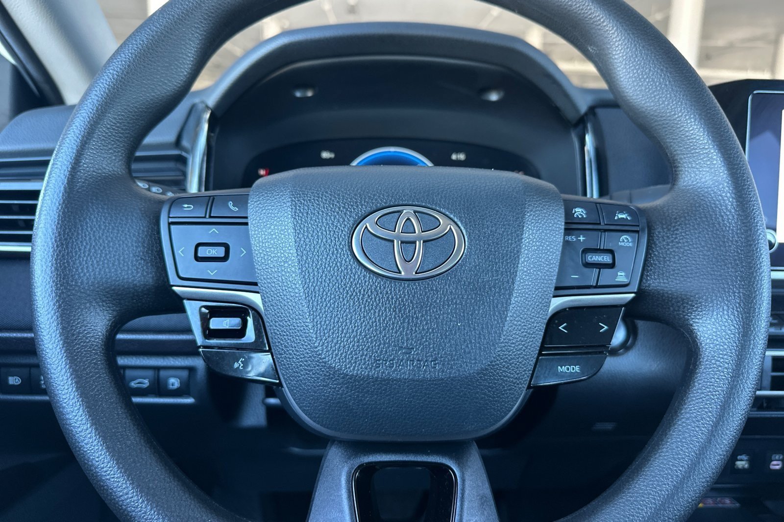 Certified 2025 Toyota Camry LE FWD image 21