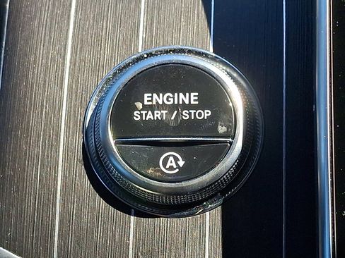 Used 2026 Mercedes-Benz GLC 300 4MATIC Coupe image 25