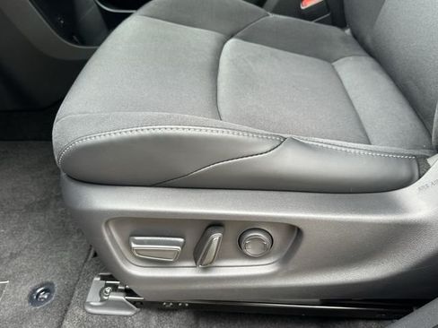 New 2026 Toyota C-HR AWD/4WD image 22