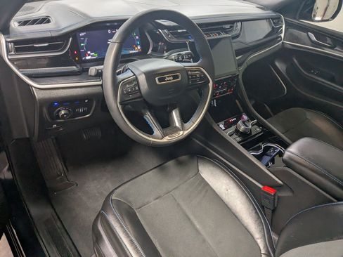 Used 2022 Jeep Grand Cherokee Trailhawk 4xe AWD/4WD image 12