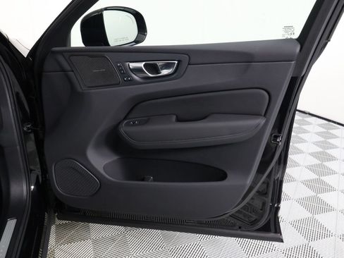 Certified 2026 Volvo XC60 B5 Ultra w/ Climate Package PRO AWD/4WD image 21
