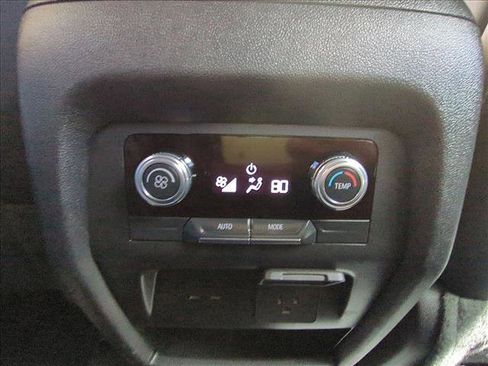 Used 2024 GMC Acadia Elevation image 19