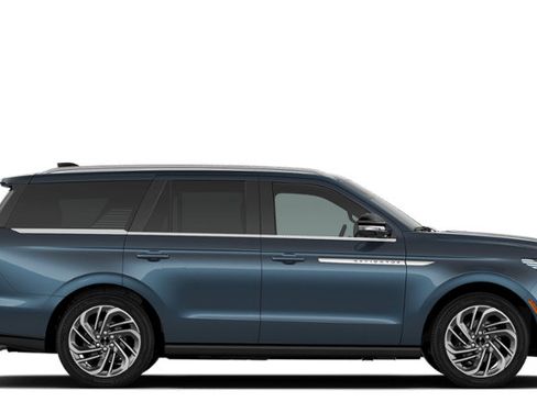 New 2027 Lincoln Navigator Reserve AWD/4WD image 32
