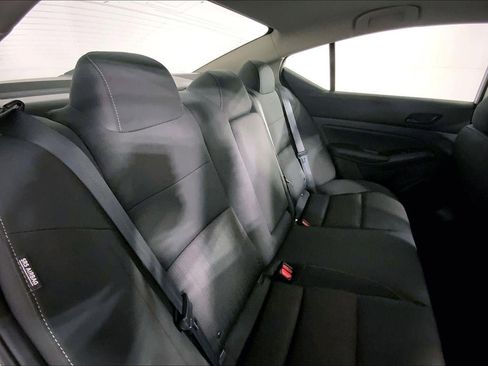 Used 2025 Nissan Altima 2.5 SV image 23