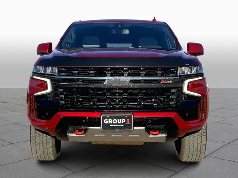 Used 2021 Chevrolet Tahoe Z71 w/ Z71 Signature Package image 3